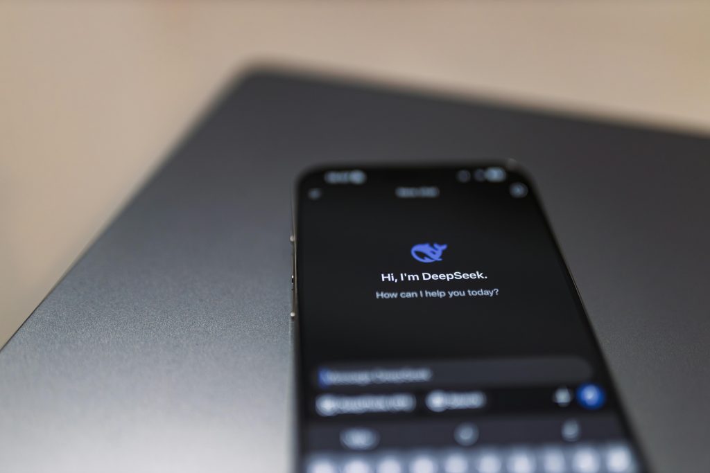 AI in daily life and voice assistant settings on a smartphone
