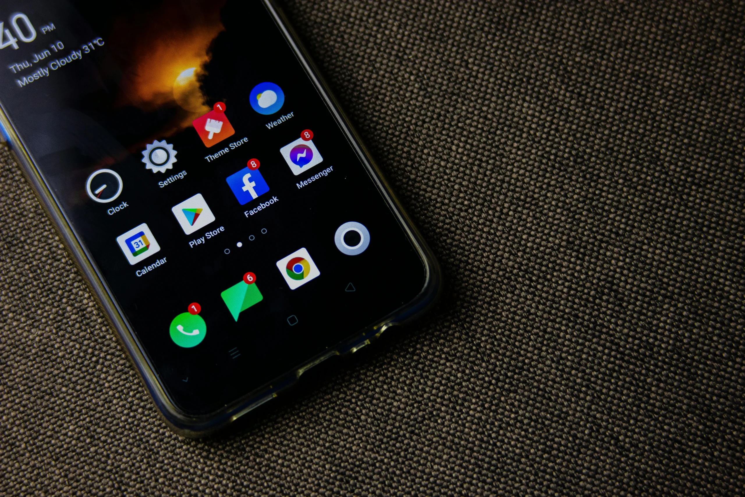 clear app cache on a phone through app storage settings