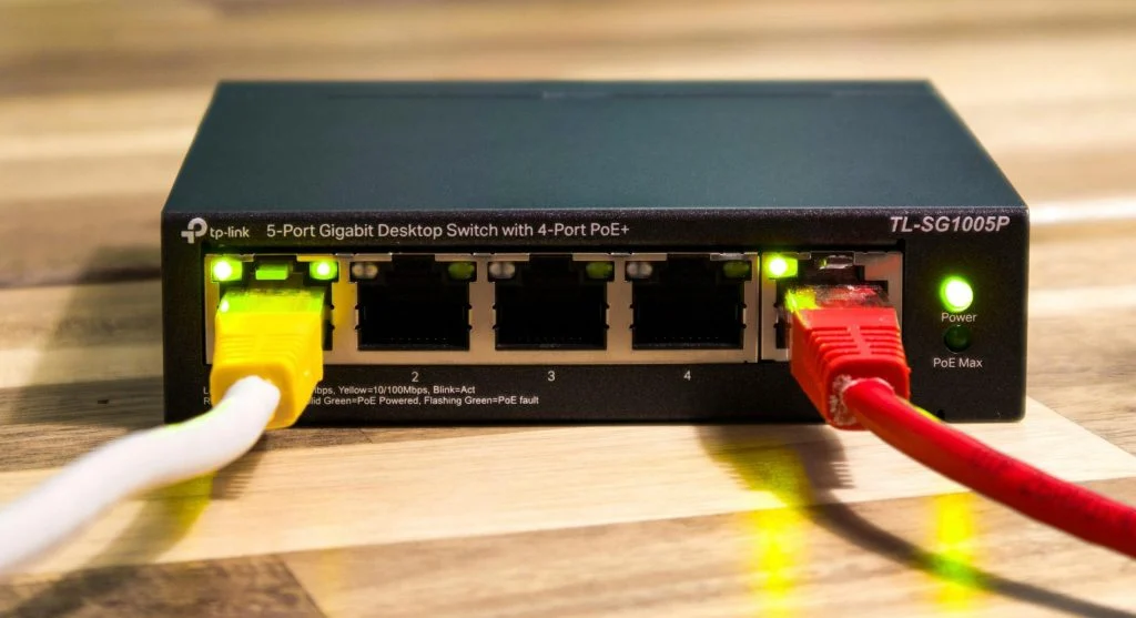 evening home network demand explaining why internet speed changes during the day