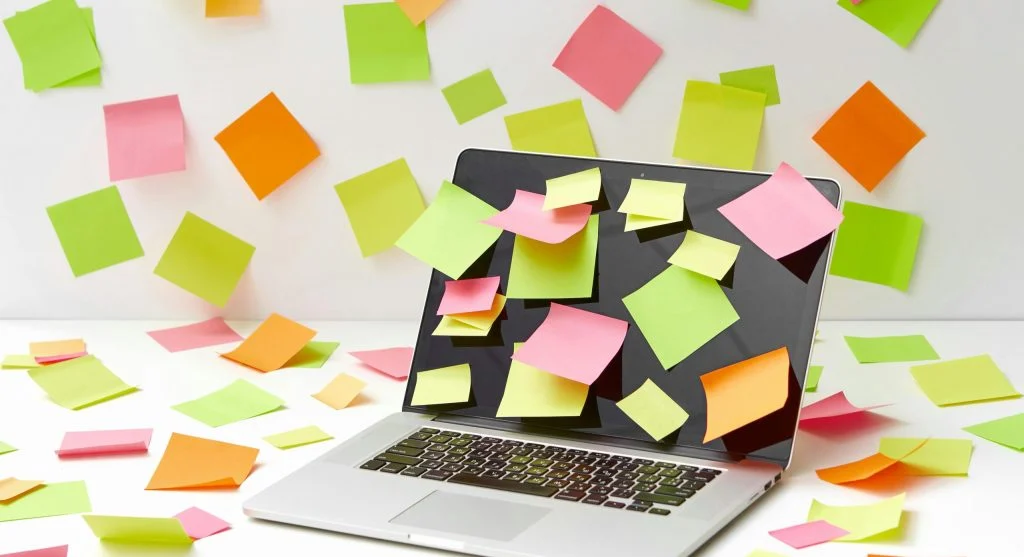 cluttered screen showing why users want to reduce desktop clutter