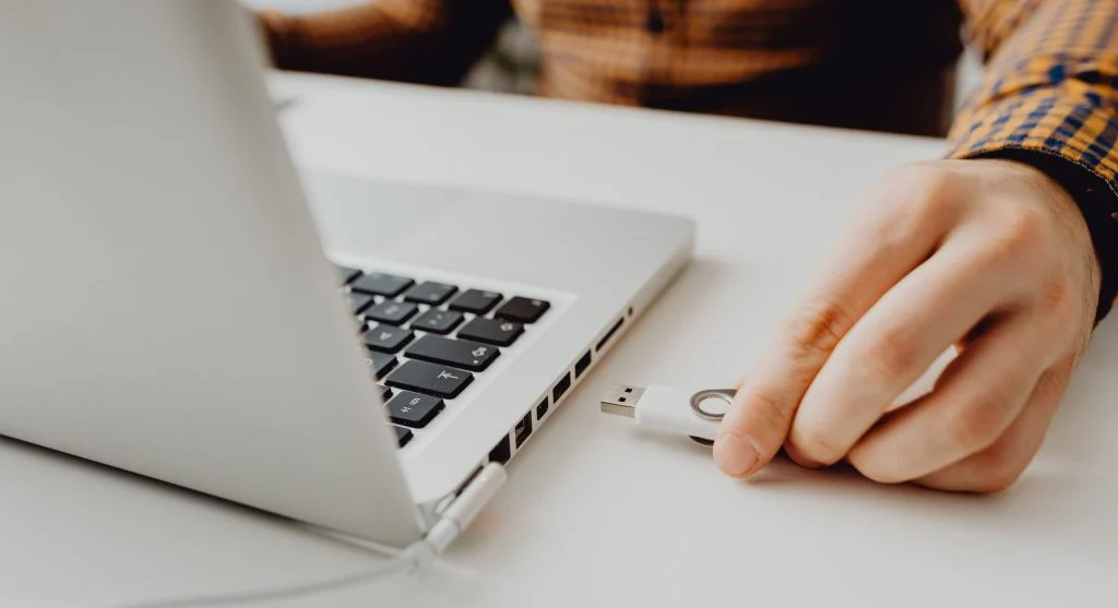 Check a file download before opening it on a computer